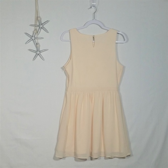 Mimi Chica A line Party Dress Creme Size M Embroidered - Picture 3 of 8